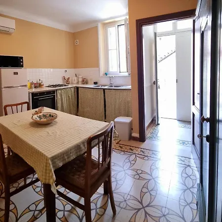 公寓 Dimora Ventimiglia