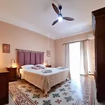 Dimora Ventimiglia Apartment *