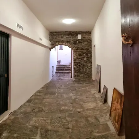 Dimora Ventimiglia Apartment