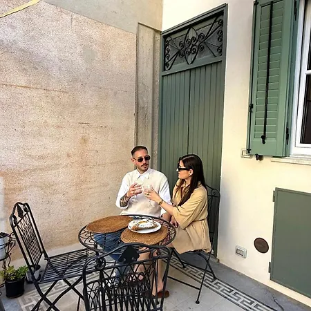 Dimora Ventimiglia Apartment